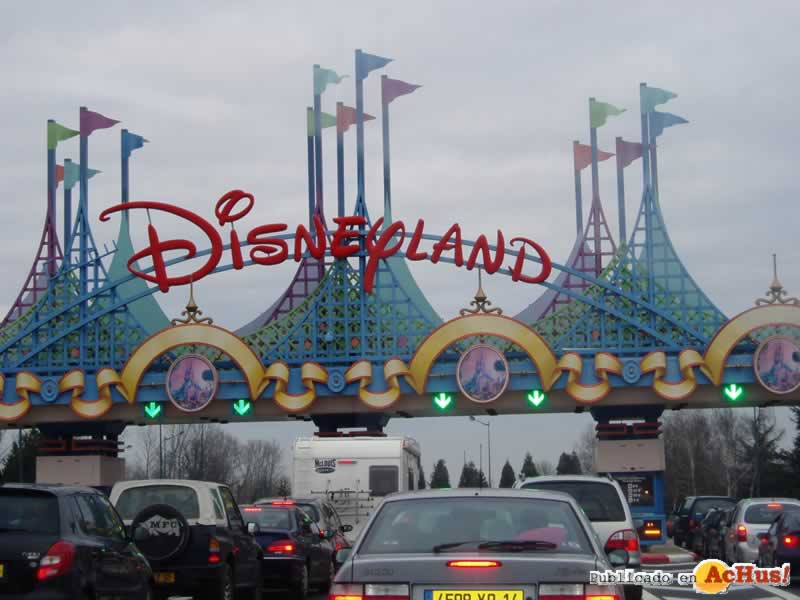 ¿Quieres trabajar en Disneyland París?